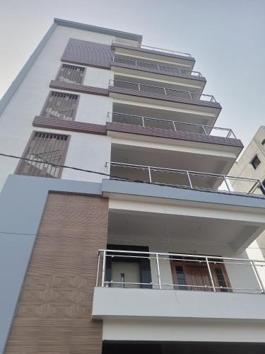 Kukatpalli Apartment | Servostay KPHB Phase 15 New Stunning 3 BHK - 1st Floor