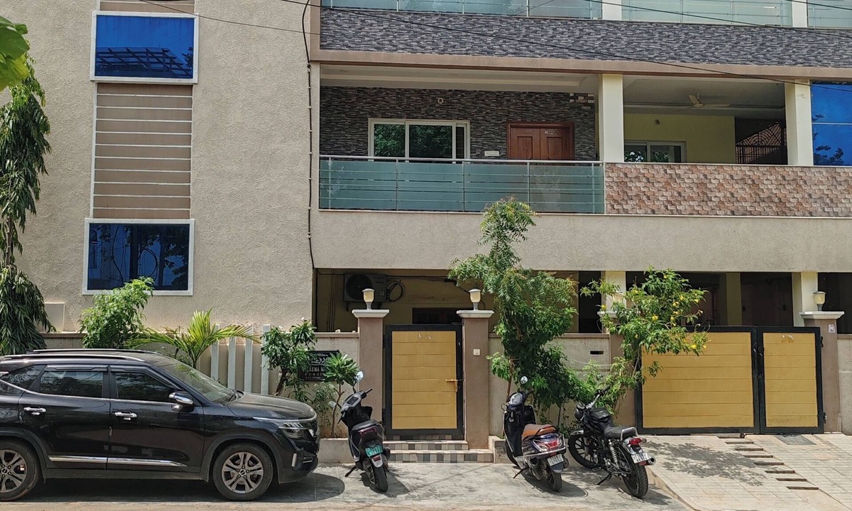 Hyderabad Villa | Shaiks Home Stay-8 Charming villa with AC in Sainikpuri