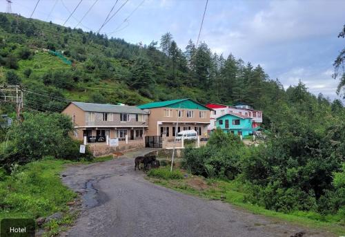 Auli Bed & Breakfast | Shail Shikhar Heritage Inn