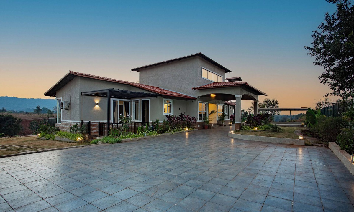 Karjat House | Shakuntala – The Forest Bird. Nestled on the edge of a quiet forest.