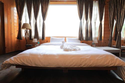 Bhowali Resort | Shivalaya Resort