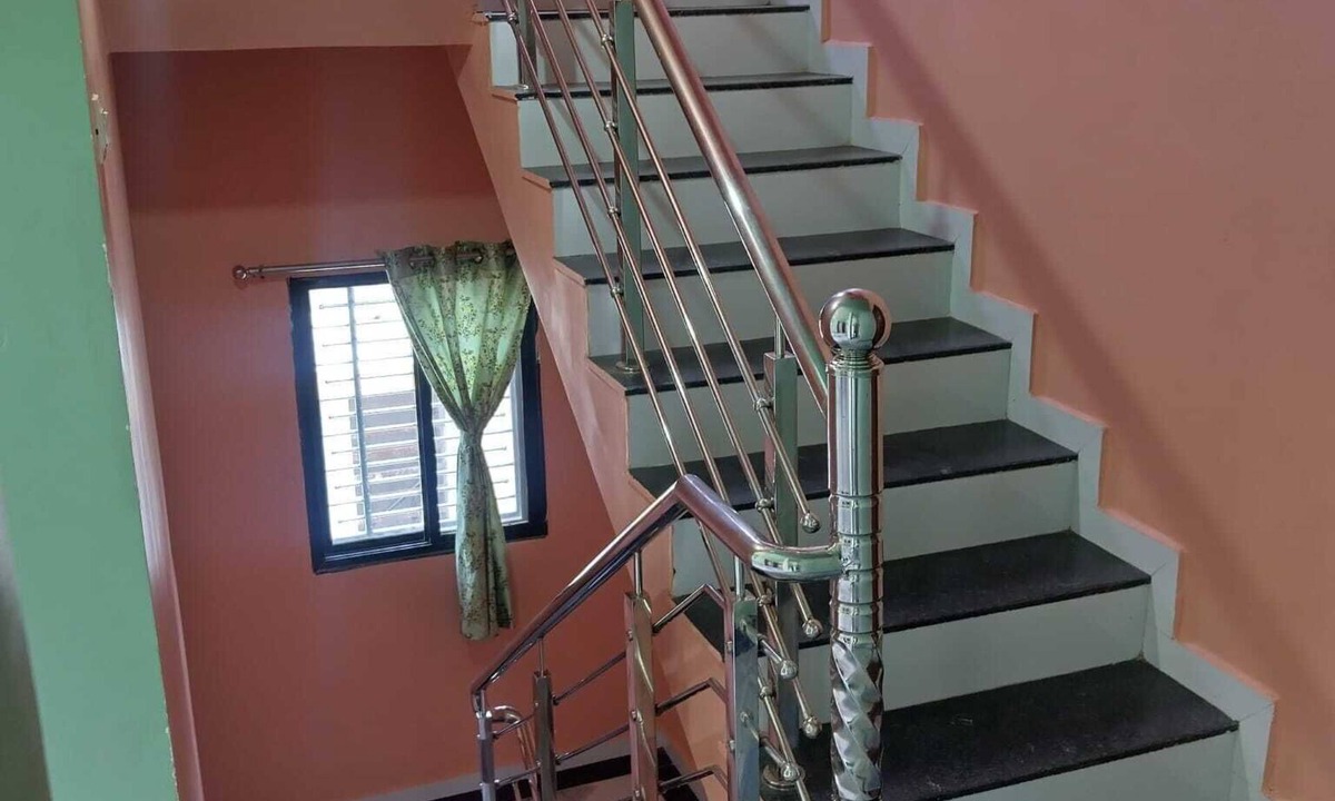 Rajpipla Hotel | Shree Keshrinanadan homestay