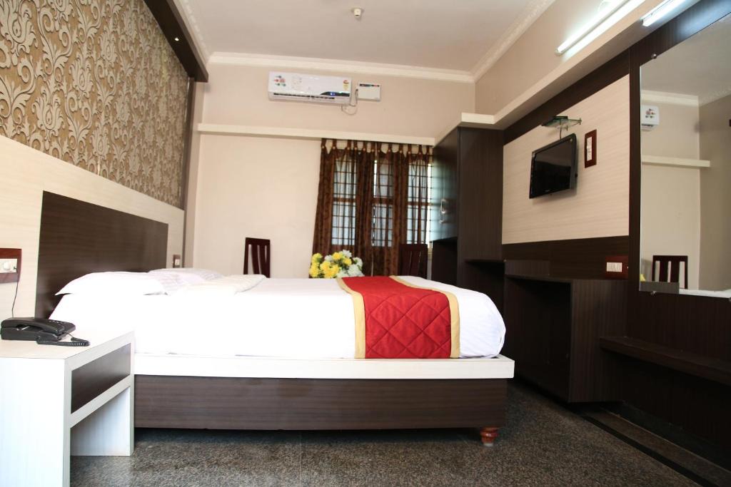 Hassan Hotel | Shreevara Residency