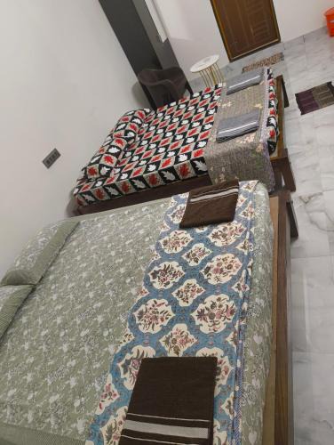 Gokarna House | Shri Virajita - Budget AC twin bed- room