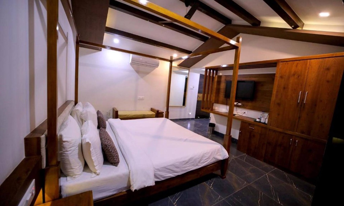 Trapaj Hotel | Shubhdev Revival Resort and Waterworld Bhavnagar