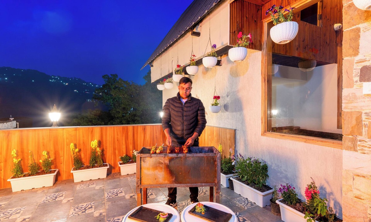 Library Road Villa | Shukrana - 4BHK Luxury Retreat Near Mall Road in Mussoorie
