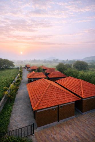 Kadadhe House | Shwetik Resort
