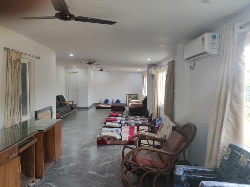 Bhimunipatnam Apartment | siva rama resort, 500 person day time & day & night person 700 ac with attached bathroom ,geezars 20 pix night stay,50 members setting, 2swimming pools,Box cricket ,settil, vally ball, foot ball, basket ball day & night play dora thota,to bheemili, vizag