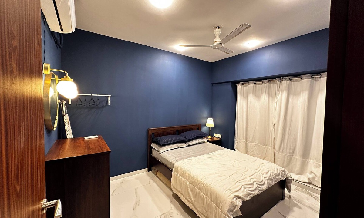 Jogeshwari West Apartment | Sky Oasis: Premium 2BHK I 65' TV, AC, High Floor, Andheri West