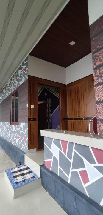 Devikolam House | snowdrops