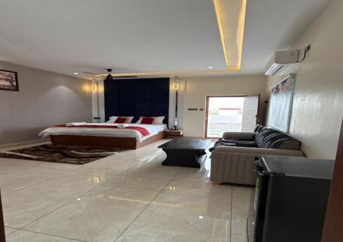 Narasaraopet Hotel | SNR GRAND