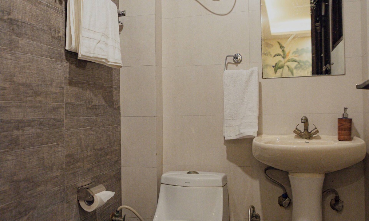 Chhatarpur Apartment | Spacious 3-bedroom apartment with WiFi, AC in delightful New Delhi