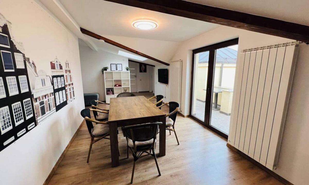 Bucharest City-Centre Apartment | Spacious 3BR Apt 110sqm Carol Park Balcony