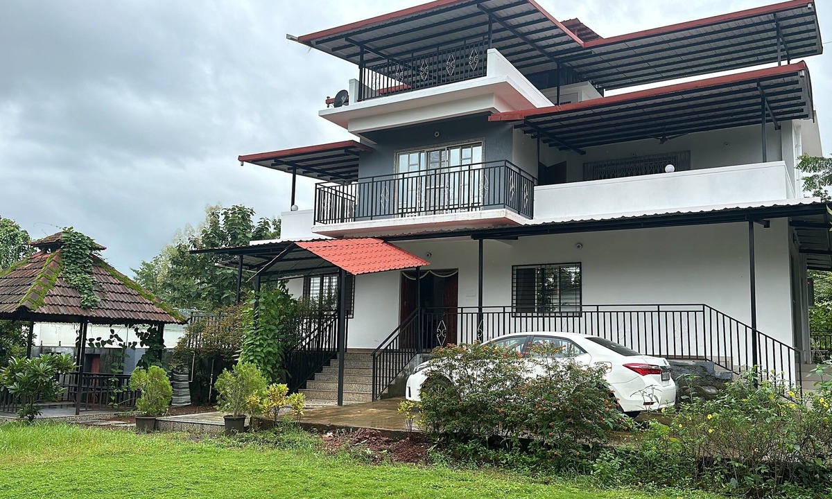 Karjat Apartment | Spacious 4-bedroom apartment in amazing Kashele with Pvt Swimming Pool, AC, WiFi