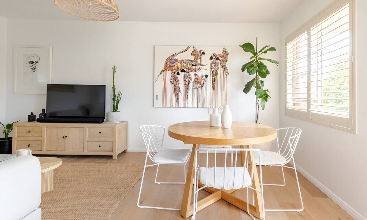 Coogee Apartment | Spacious Coogee Beach Escape | Private Garage