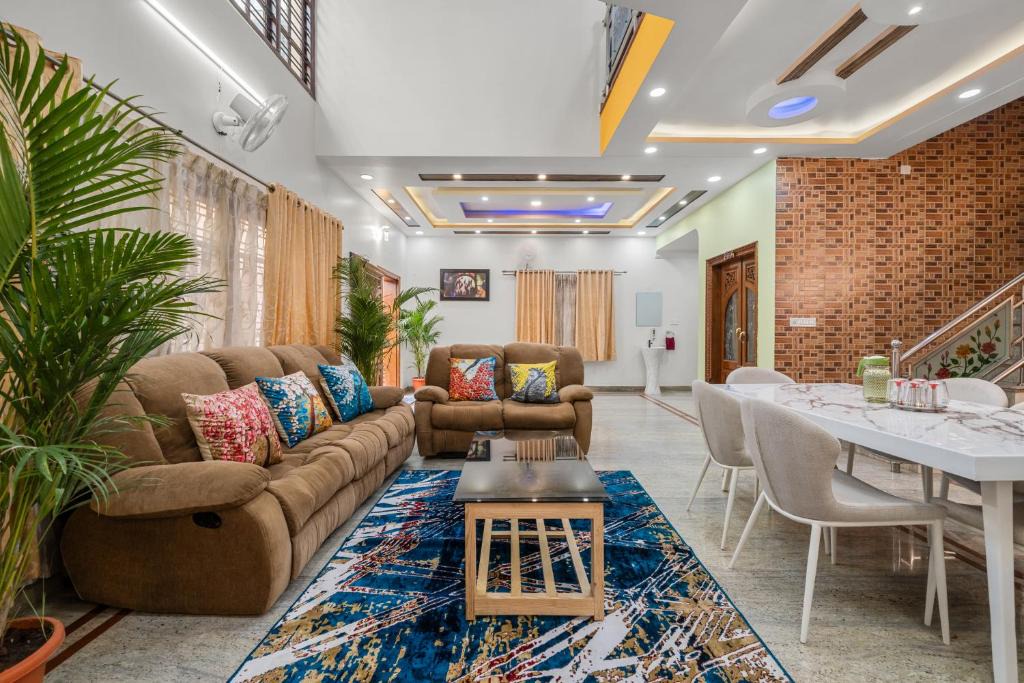Koramangala Villa | Splendor lux 5 BHK Villa by Susan Homestay