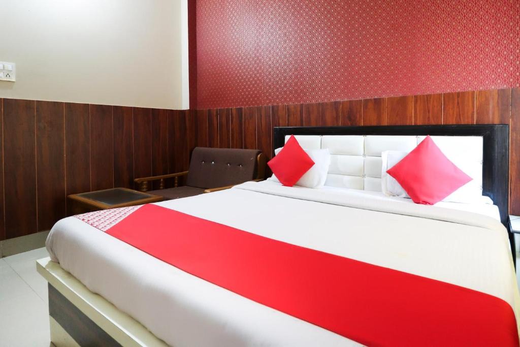 Roorkee Hotel | SPOT ON HOTEL MOON LIGHT