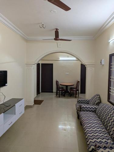 Tiruvannamalai House | Sri Abirami Homestays