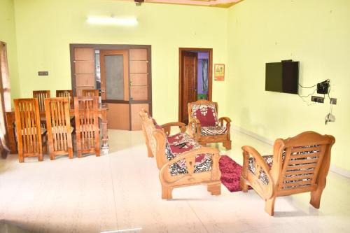 Tiruvannamalai Apartment | Sri Annamalaiyar Guest House