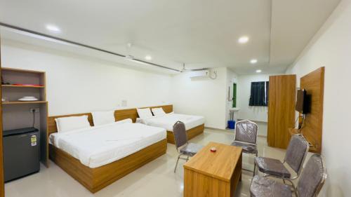 Warangal Apartment | SRI HARSHA AC Luxury rooms