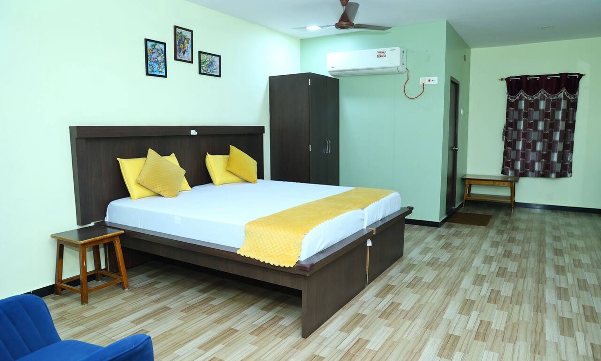 Chirala Cabin | Sri sapthagiri lodge