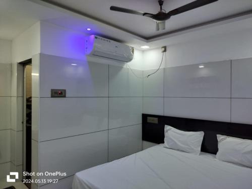 Velankanni Hotel | SS Residency