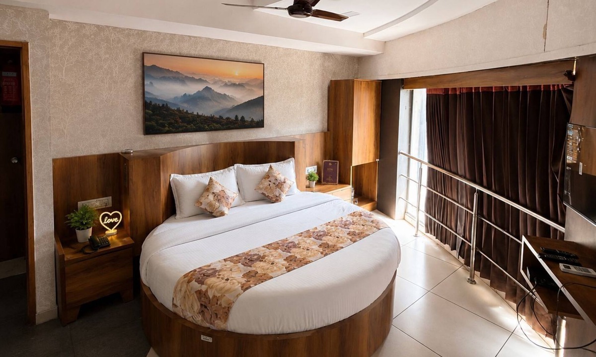 Ahmedabad Hotel | STAR HOTEL