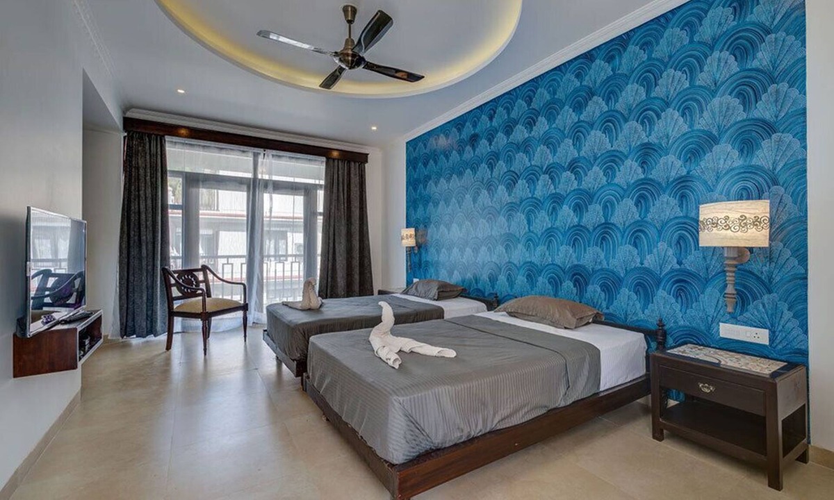 Gauravaddo Villa | Stay at a Luxurious 14 Bedroom Villa in Calangute with Pool, Jacuzzi, Mini Golf