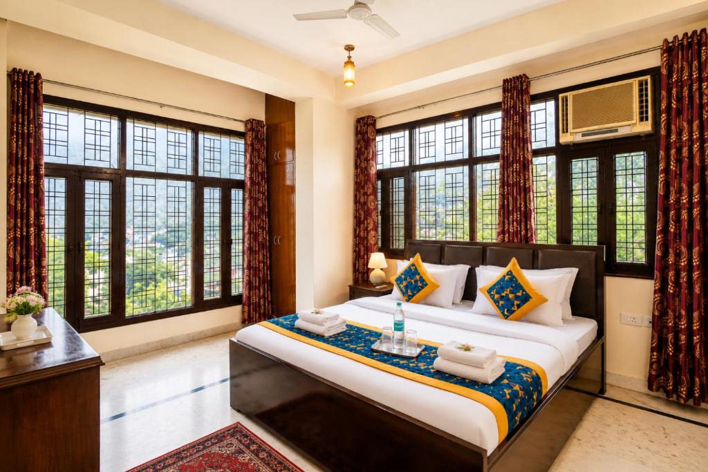 Tapovan Apartment | Stay Blessed Ganga View Apartments - 3BHK & 1BHK, Tapovan, near Ganga and Laxman Jhula Rishikesh