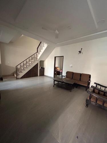Jaipur Villa | Stay for Friends and Family