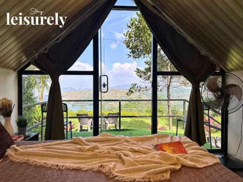 Tikona Peth House | Stay Leisurely Glass & Clay Retreat, Pawna Lake
