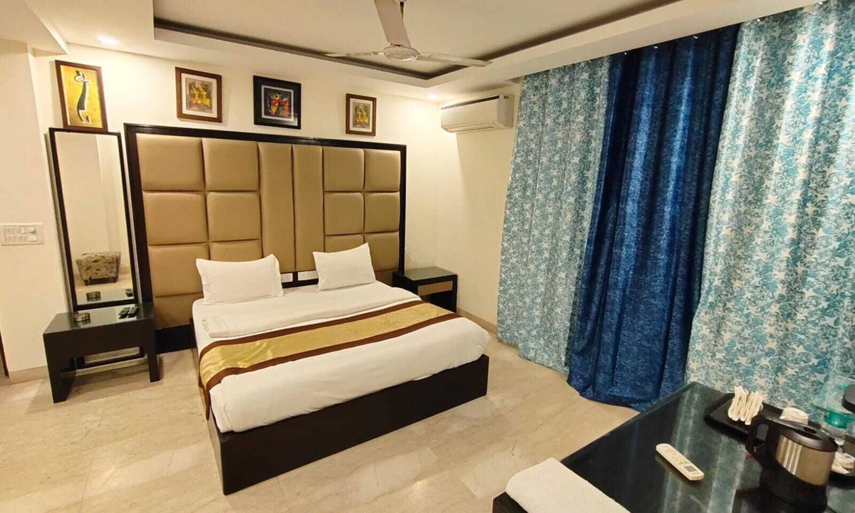 Greater Kailash I Bed & Breakfast | Stay N Move Residency Kailash Colony Metro Station,Greater Kailash1,Nehru Place