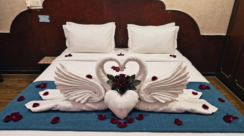 Mylapore Tiruvallikk Hotel | Stay N Tour Home Adyar Chennai
