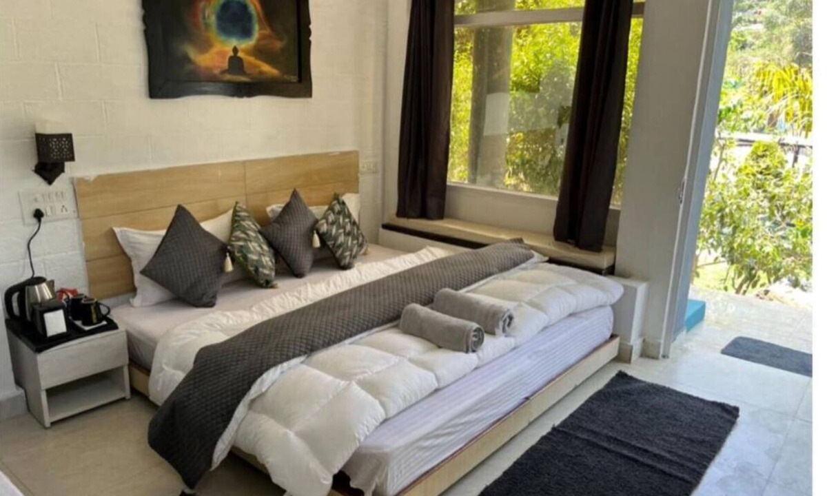 Sirala Apartment | STAY SUKOON- Double Room with Extra Bed #2