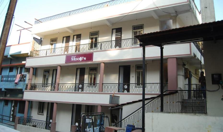 Mount Abu Hotel | StayApart Hotel Mooljis Mount Abu