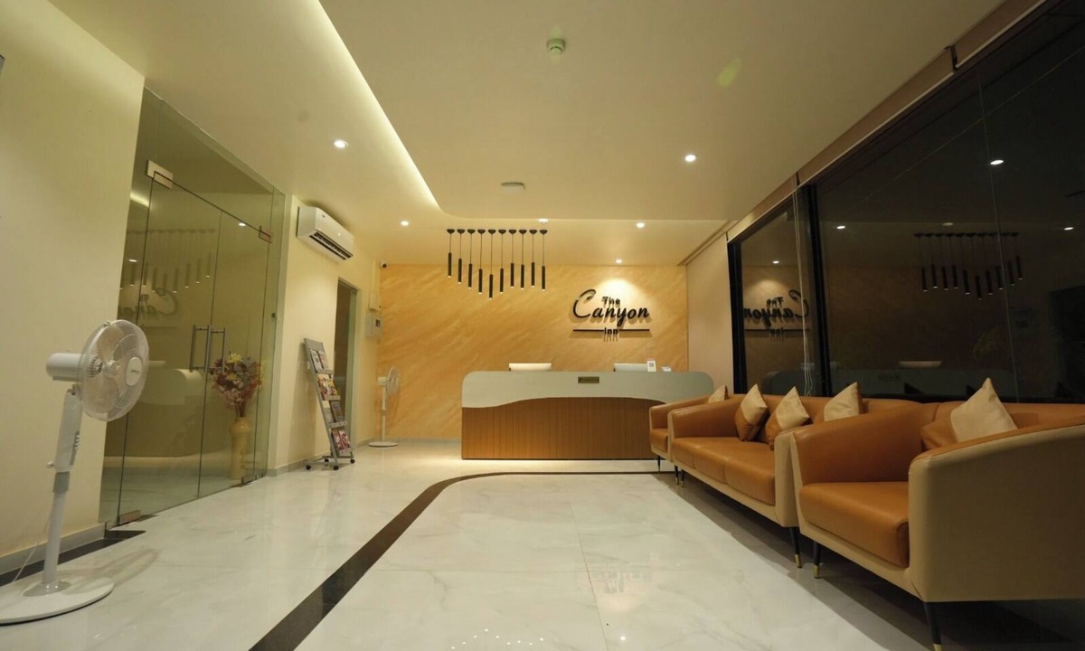 Bhuj Hotel | StayGuru The Canyon Inn