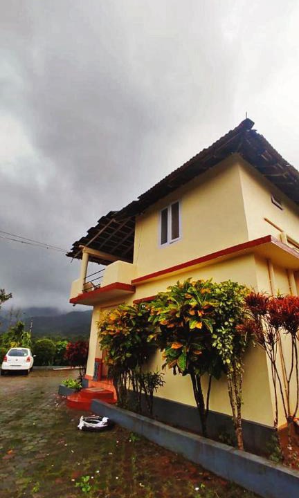 Kurchi Resort | STAYMAKER Vibe Inn Homestay