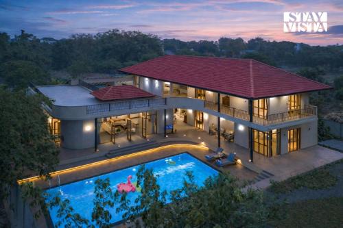 Awas Villa | StayVista at Casa Frangipani - Lawn & BBQ