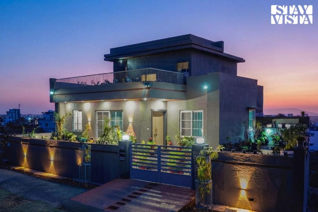 Udaipur Villa | StayVista at Grey Sky 3 BHK villa with Pool, Balcony, and Scenic View at Udaipur