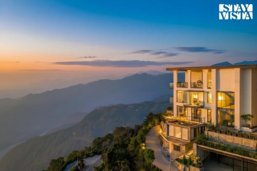 Haridwar Villa | StayVista at The Pali with Bonfire & Jacuzzi
