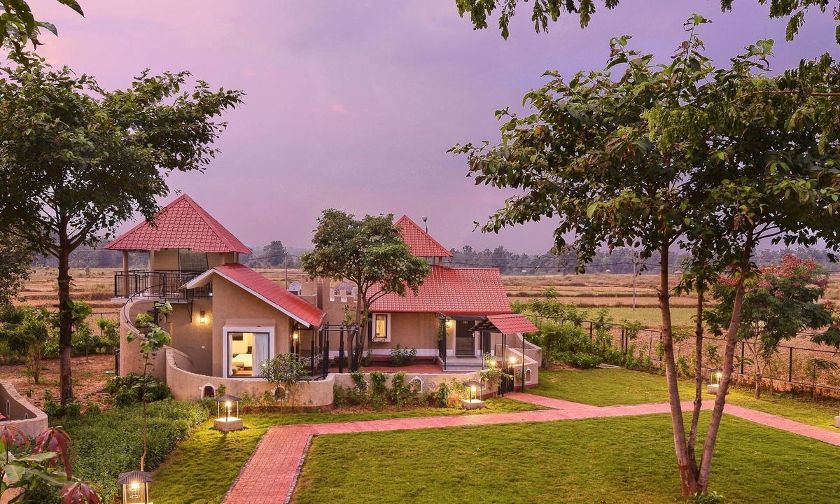 Mocha Hotel | Sterling Kanha