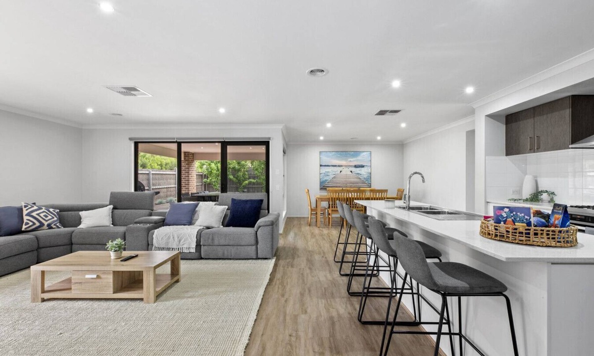 Armstrong Creek House | Summer Breeze - 10 mins to Barwon Heads & Torquay! (499552)
