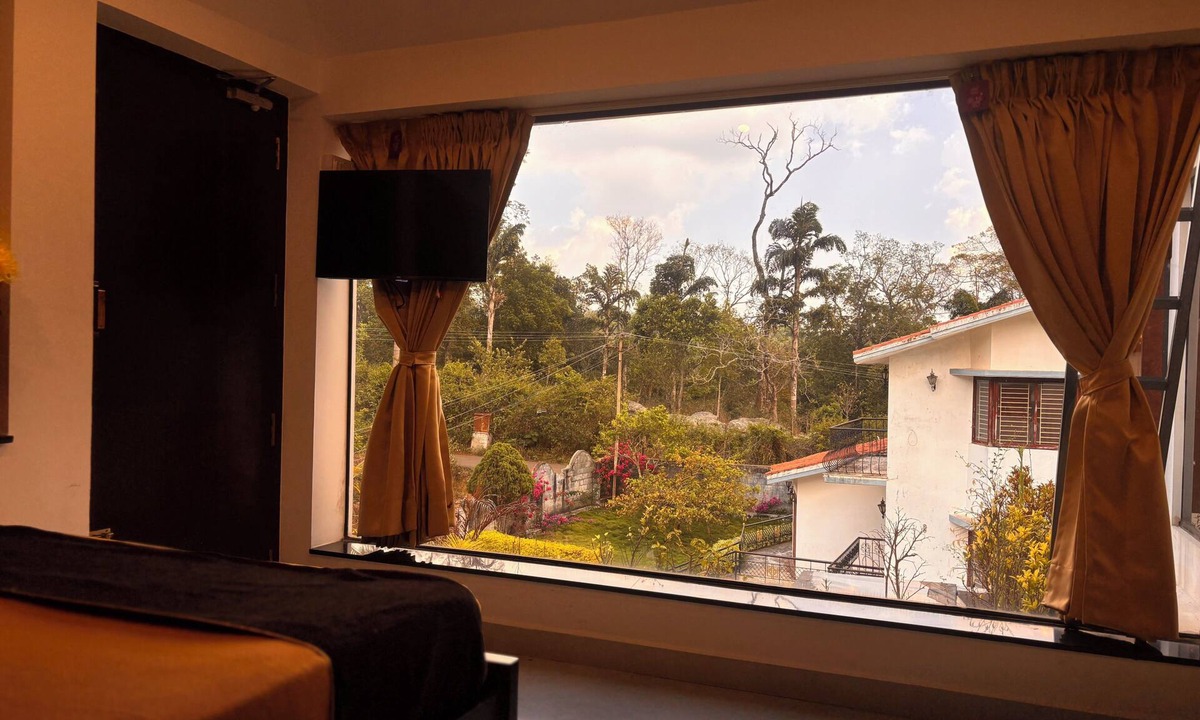 Manjakuttai Hotel | Sun Rays Inn
