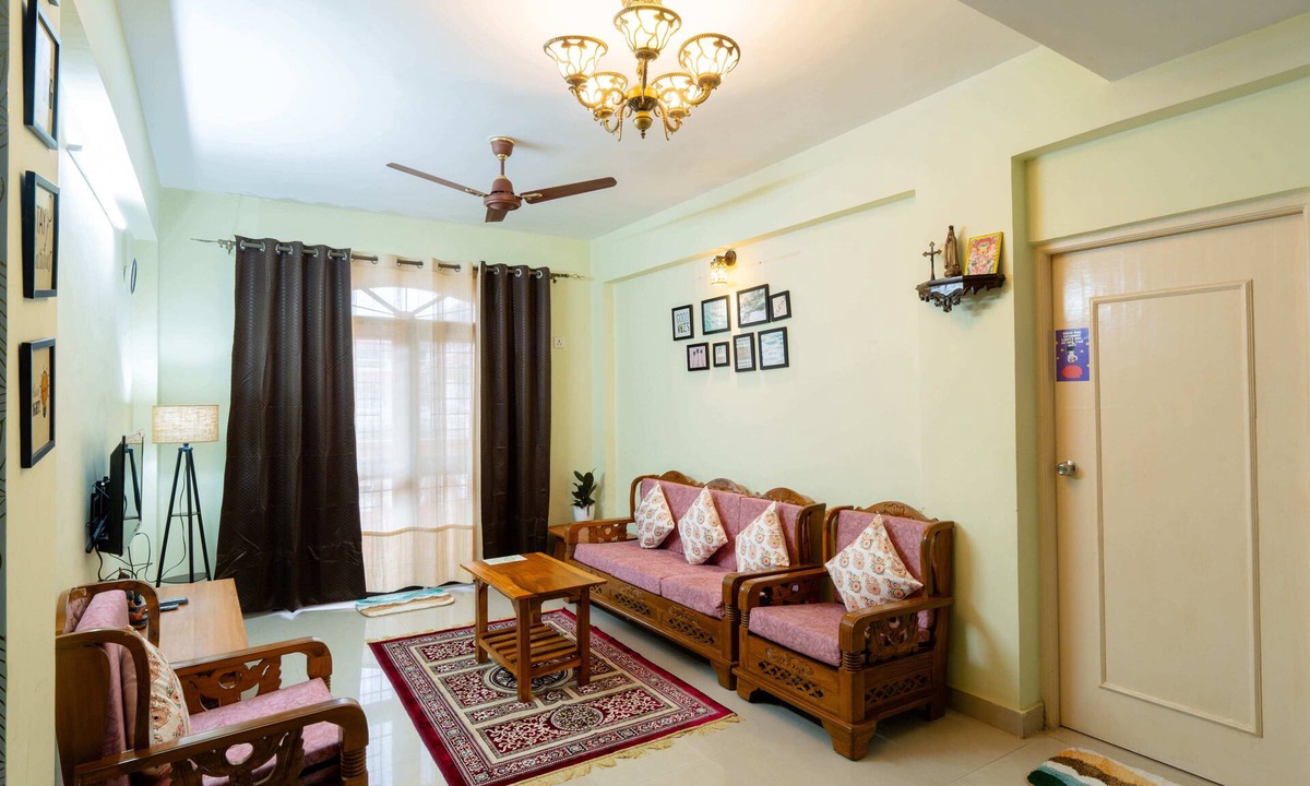 Fatona Apartment | Sunny 2BHK Escape Pool +Gym+ Steps from Colva Beach