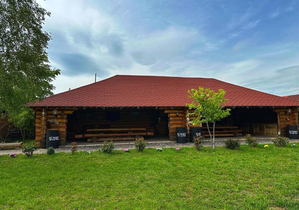 Piatra Neamt Cabin | Sunset By The Farm