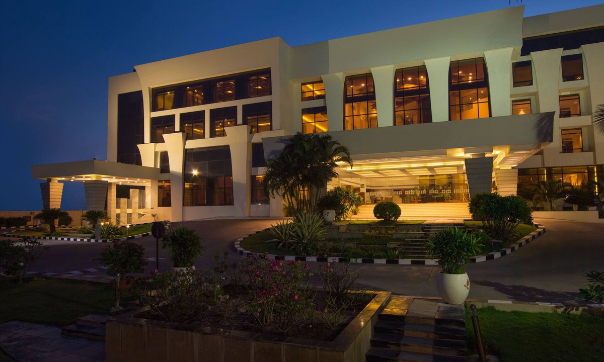 Bharathidasan Nagar Hotel | Sunway Manor