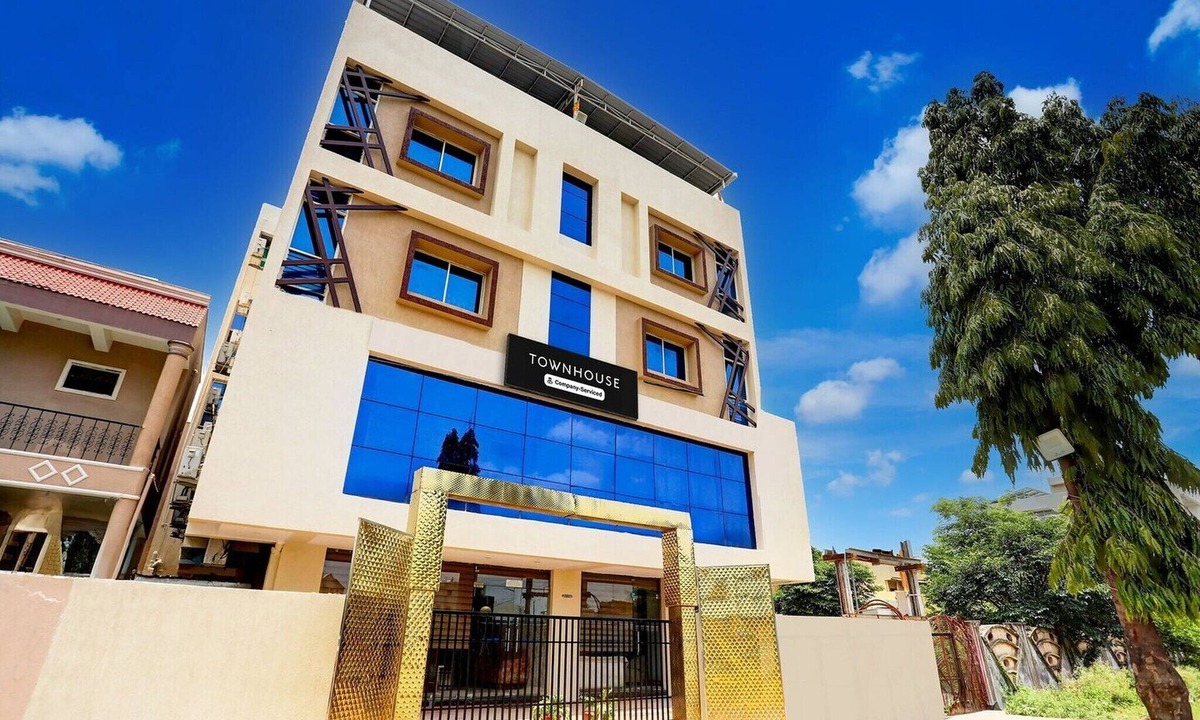 Bhopal House | Super Deluxe Room Aashima Mall