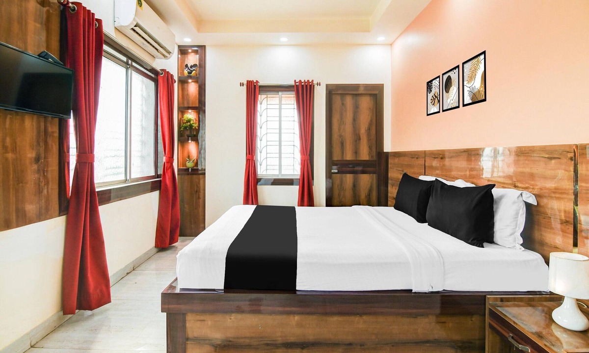 Dumdum House | Super Deluxe Room More Bimla Regency
