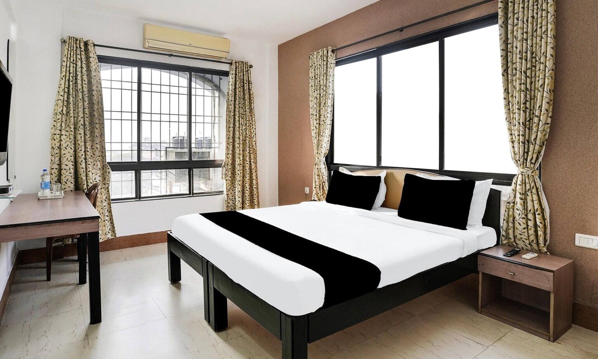Ramdaspeth House | Super Deluxe RoomOctave Parkland Suites