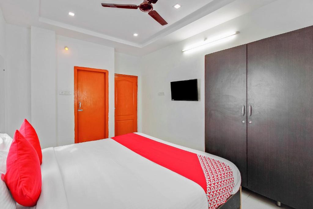 Madhapur Hotel | Super Hotel O Golden Hive Madhapur Near Shilparamam